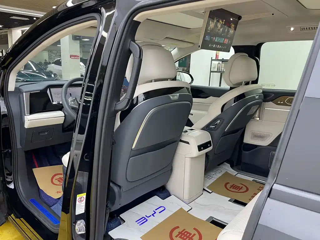 BYD Xia — миниатюра 5