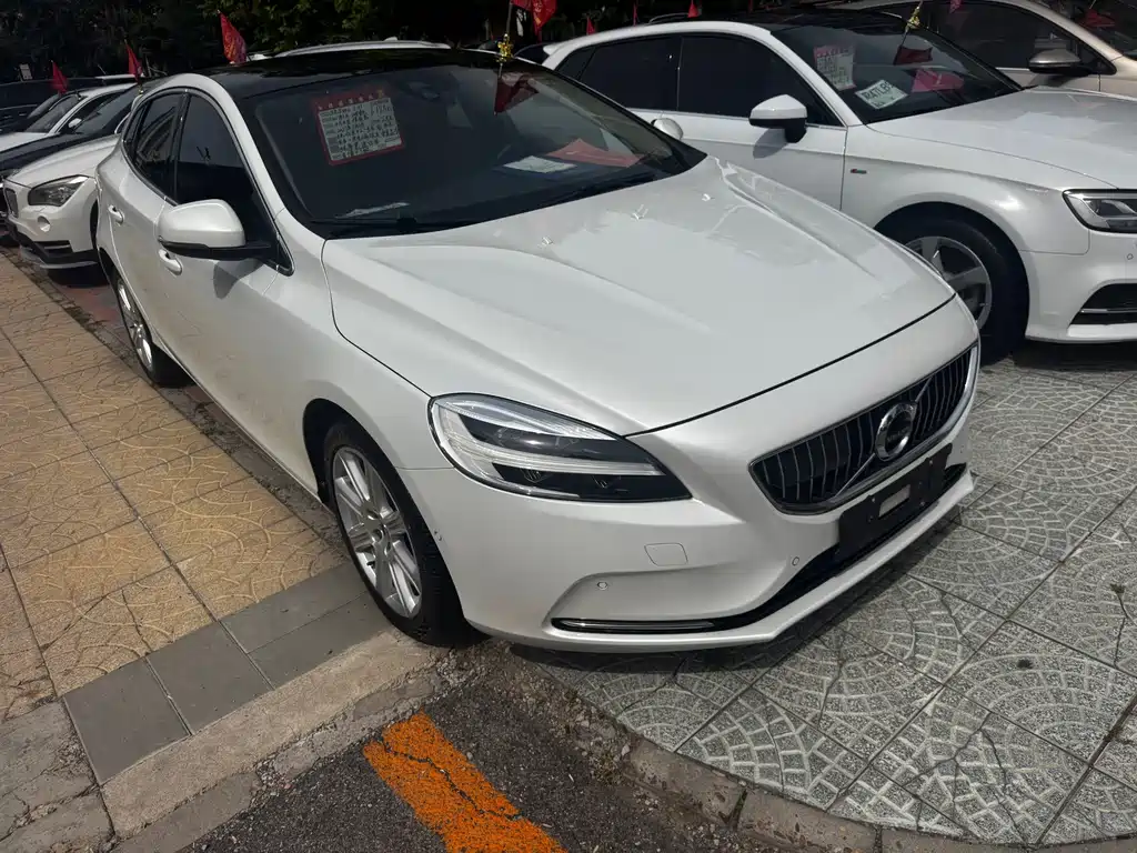 Volvo V40 — миниатюра 3