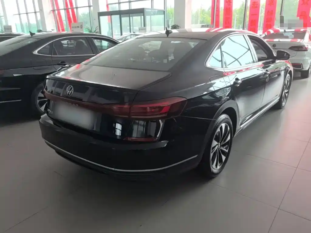 Volkswagen Passat — миниатюра 7
