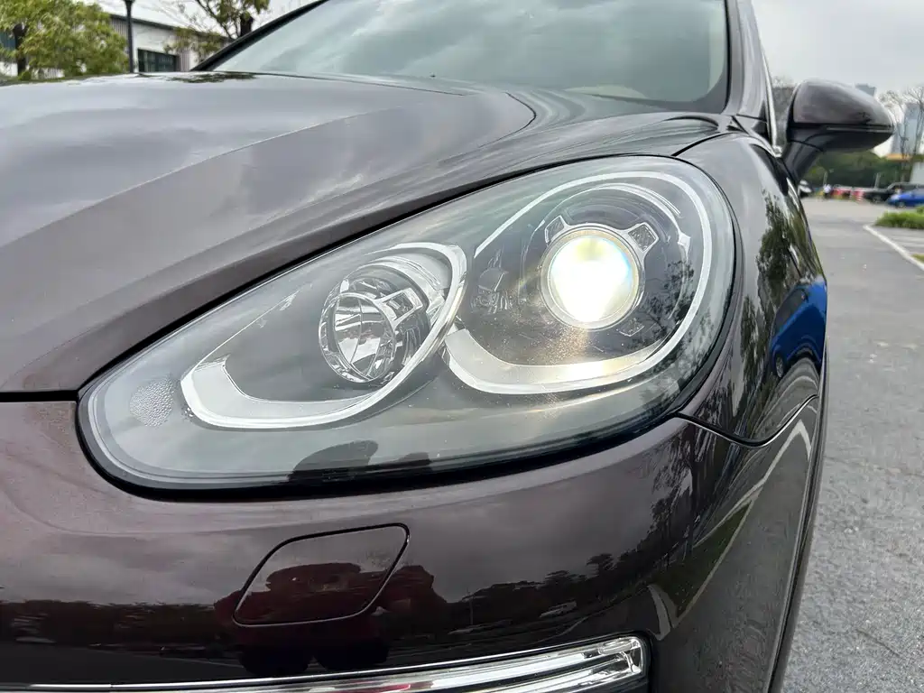 Porsche Cayenne 2016 Cayenne Platinum Edition 3.0T