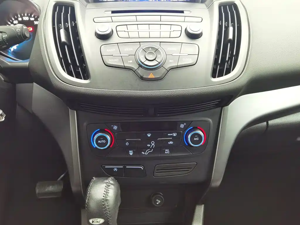 Ford Kuga — миниатюра 12