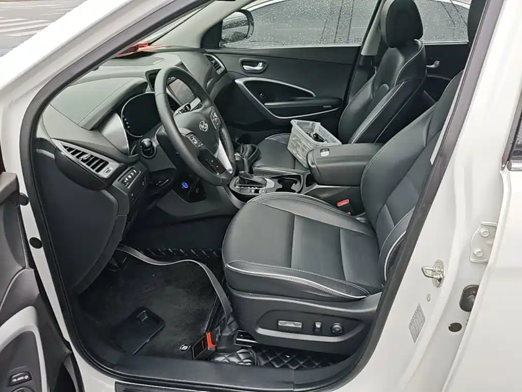 Hyundai Santa Fe — миниатюра 15