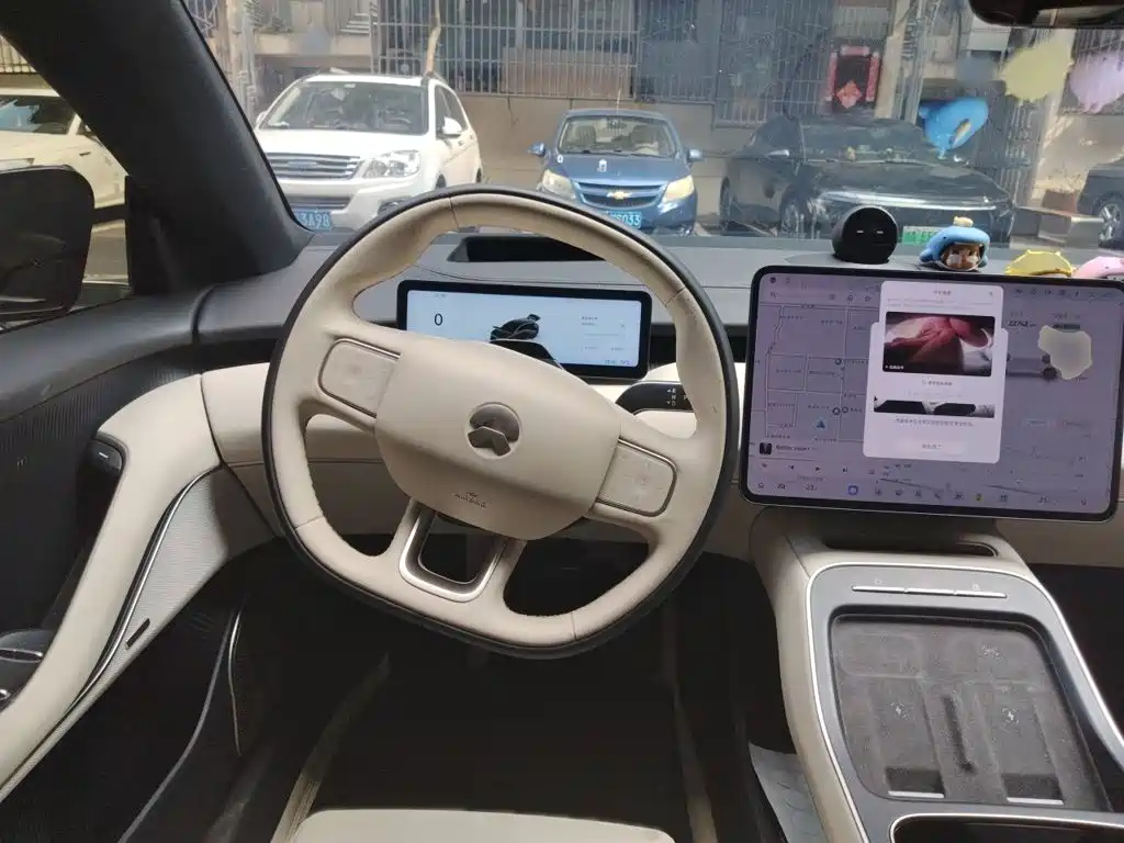 NIO ET5T — миниатюра 3