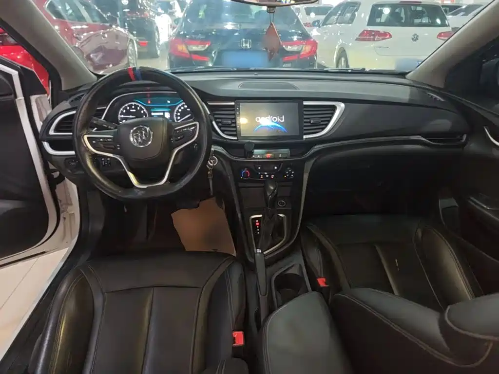 Buick Excelle — миниатюра 10