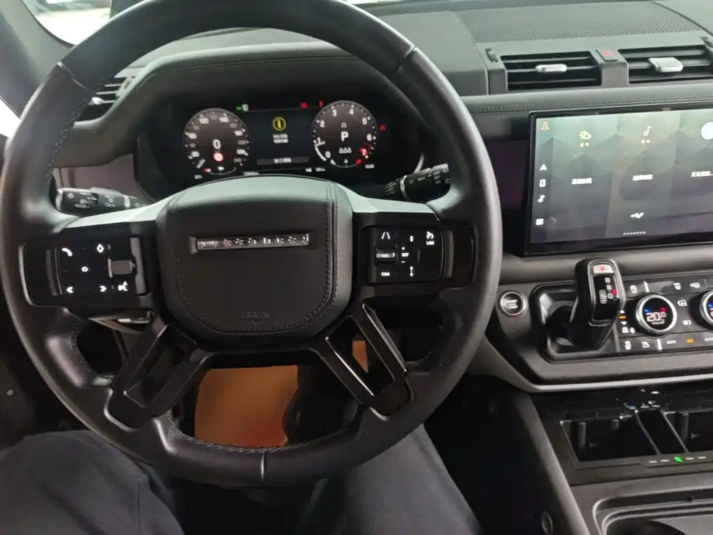 Land Rover Defender — миниатюра 10