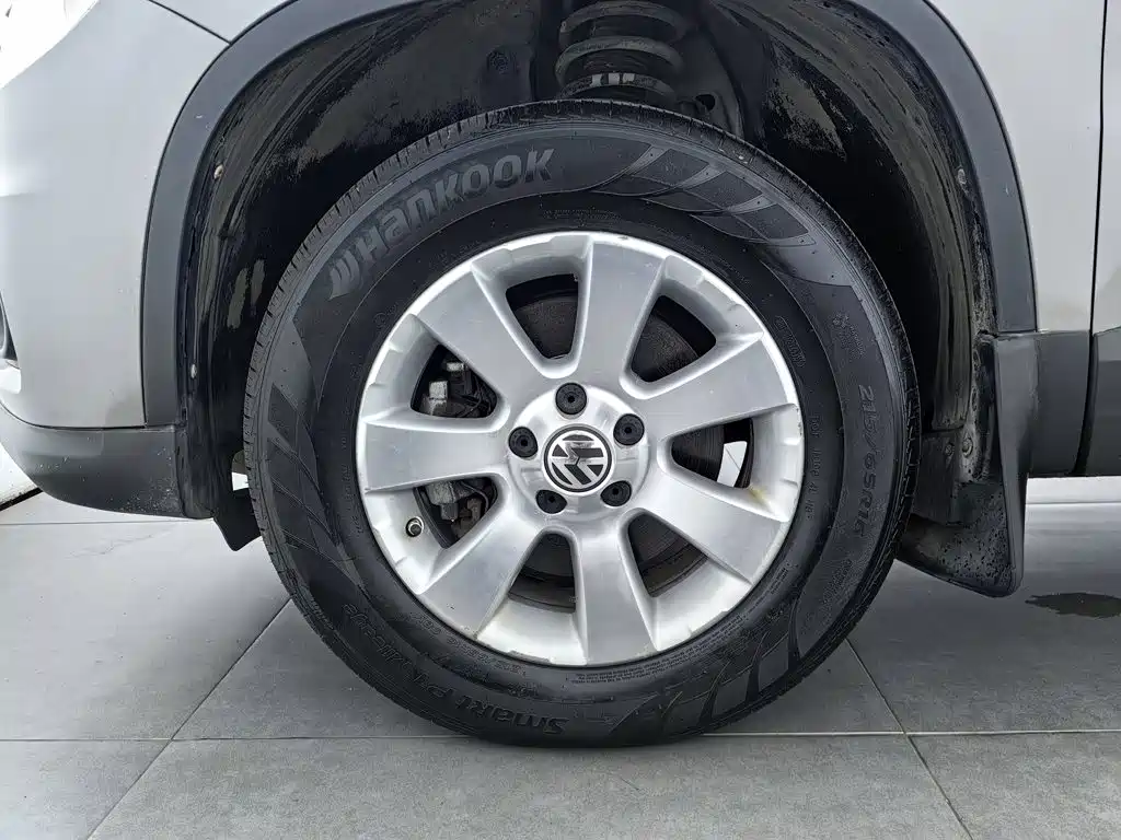 Volkswagen Tiguan — миниатюра 17