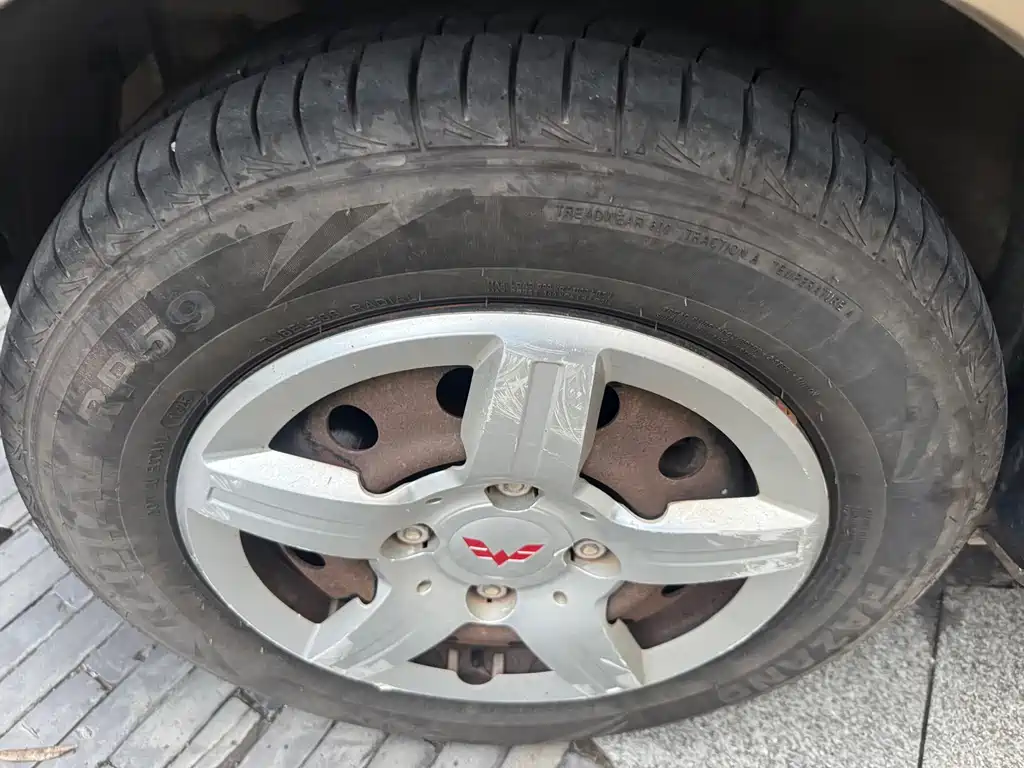 Wuling Hongguang — миниатюра 18