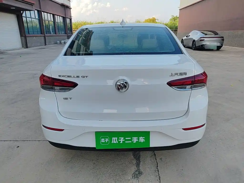 Buick Excelle — миниатюра 6