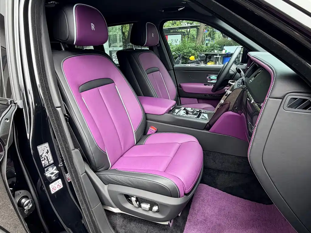 Rolls-Royce Cullinan — миниатюра 4
