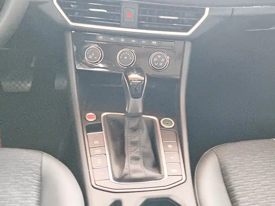 Volkswagen Sagitar — миниатюра 16