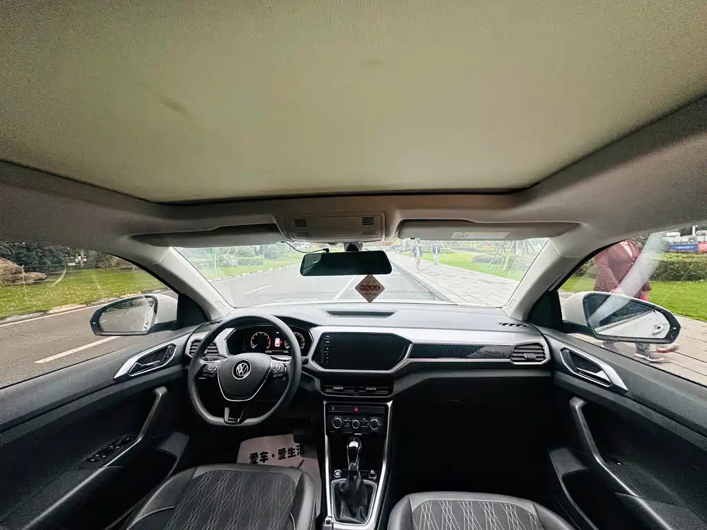 Volkswagen T-Cross — миниатюра 9