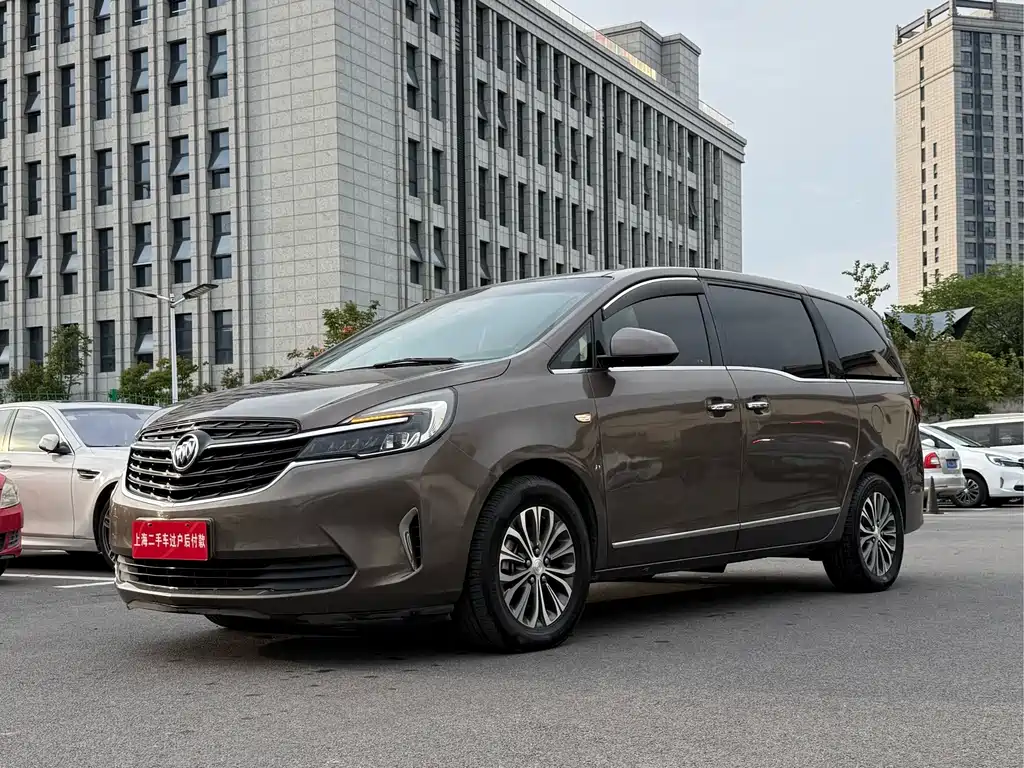 Buick GL8 — миниатюра 2