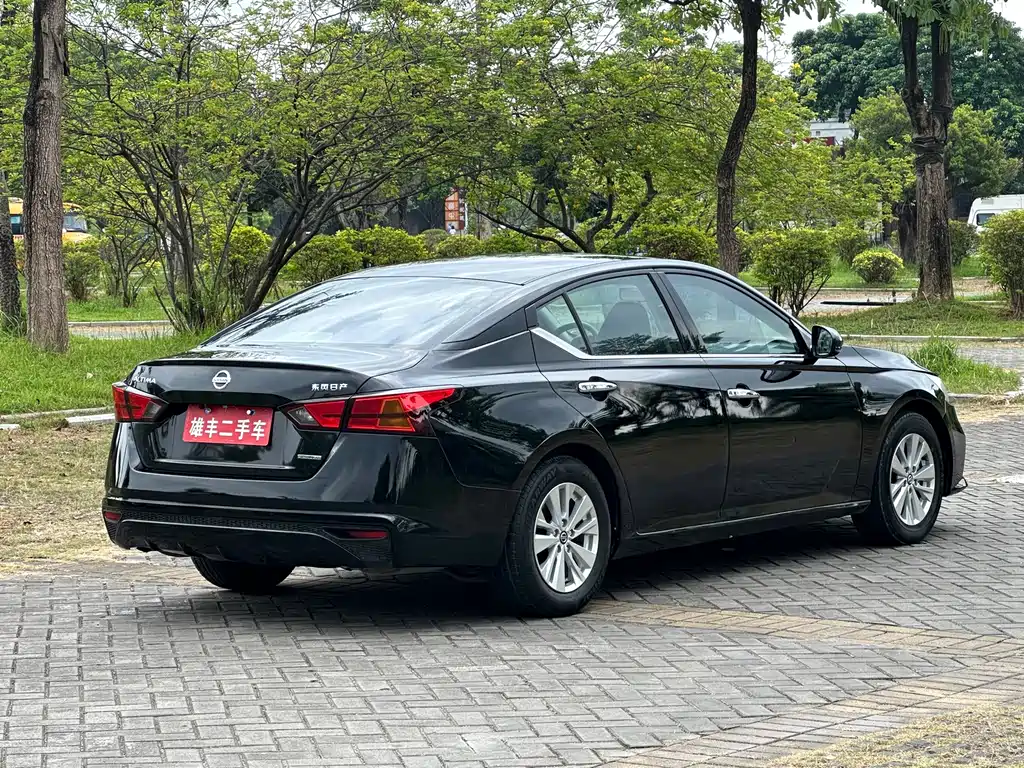 Nissan Teana — миниатюра 6