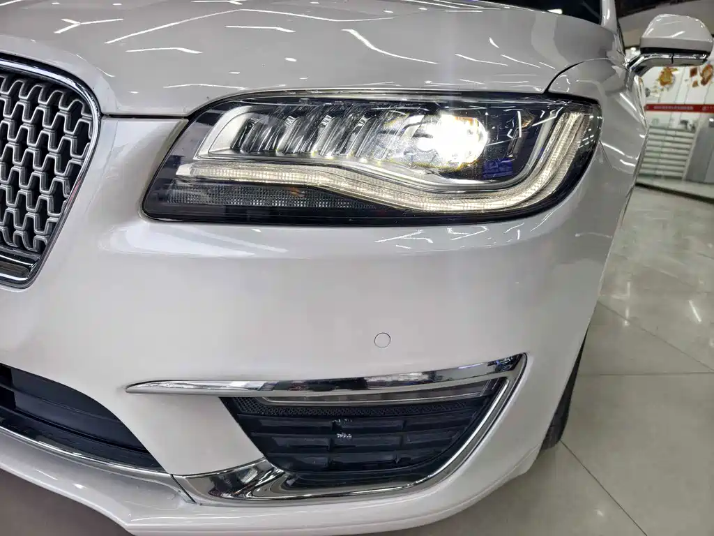 Lincoln MKZ — миниатюра 13