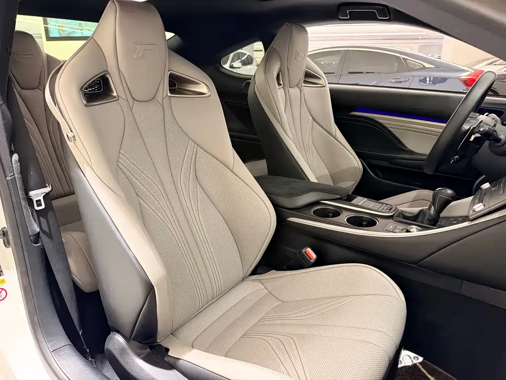 Lexus RC F — миниатюра 8