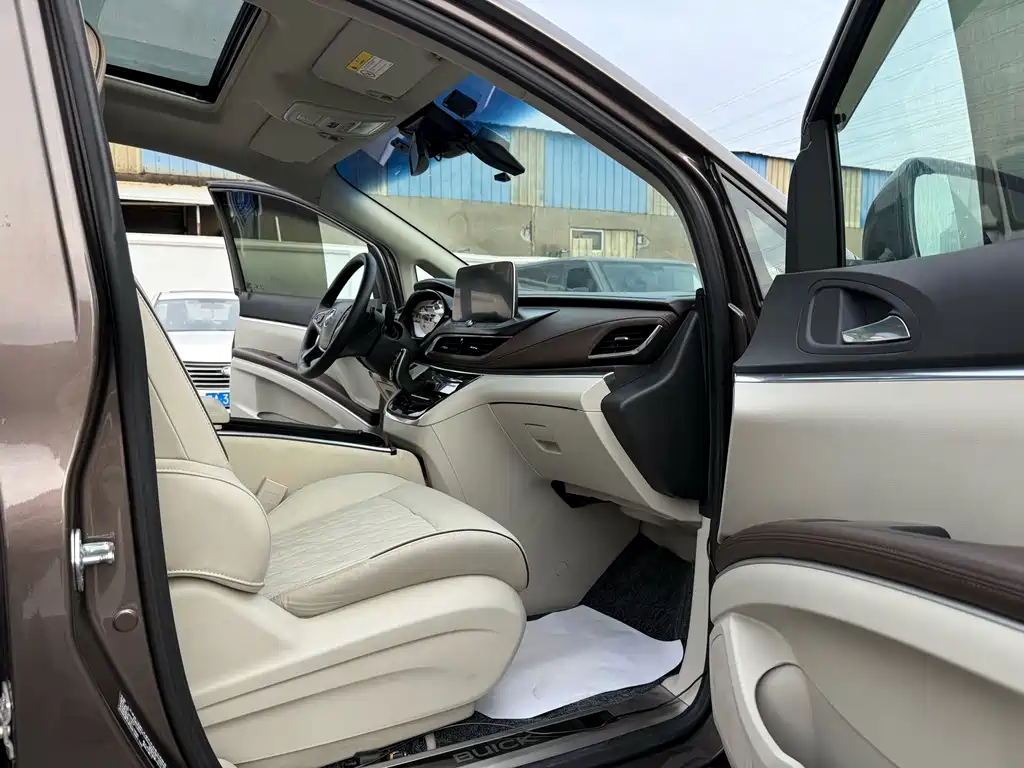 Buick GL8 — миниатюра 14