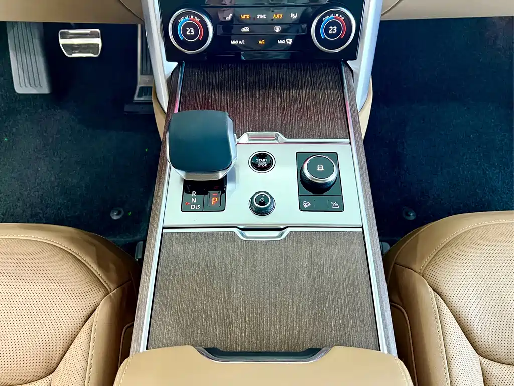 Land Rover Range Rover — миниатюра 16