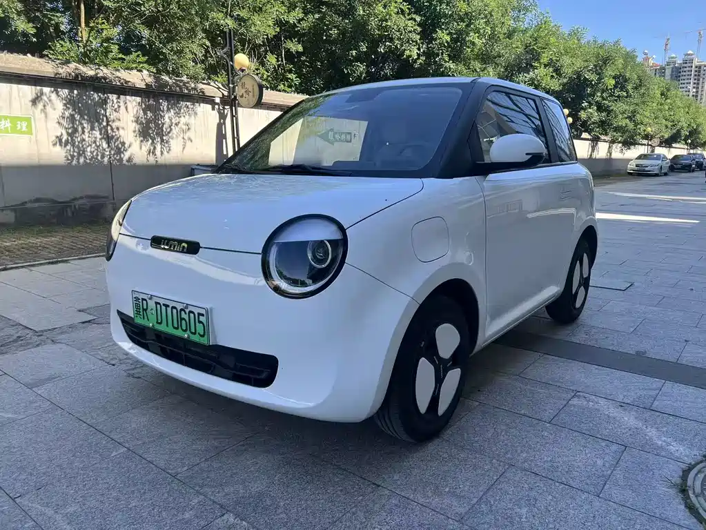 长安Lumin 2024款 301km 橙风版