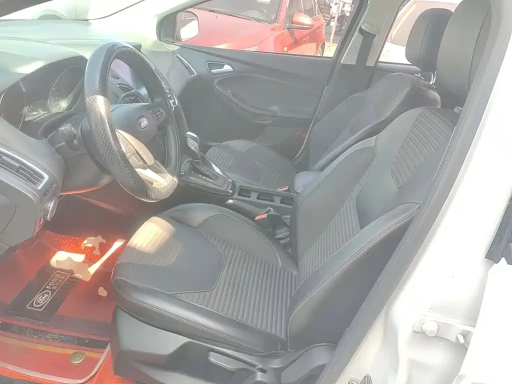 Ford Focus — миниатюра 15
