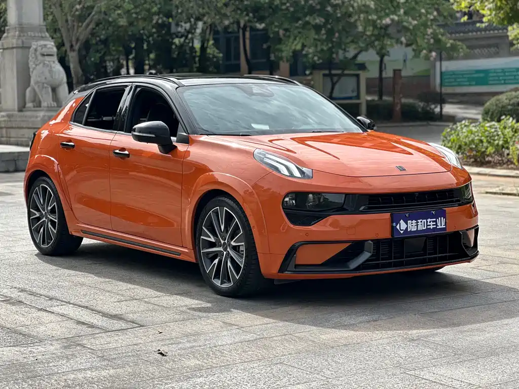 LYNK & CO. 02 HATCHBACK