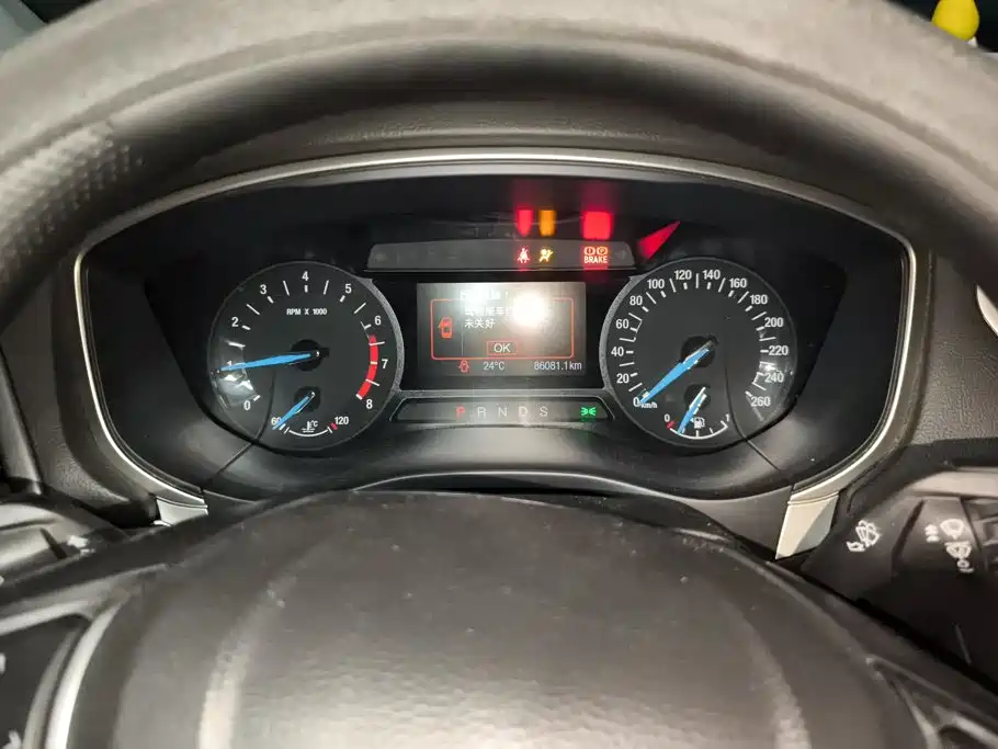 Ford Mondeo — миниатюра 14