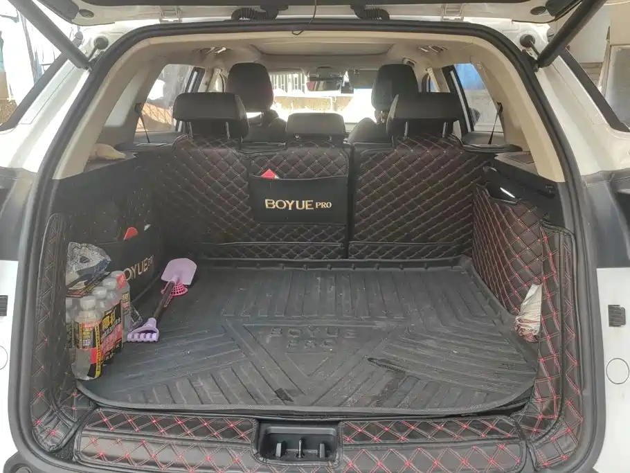 Geely Boyue — миниатюра 4