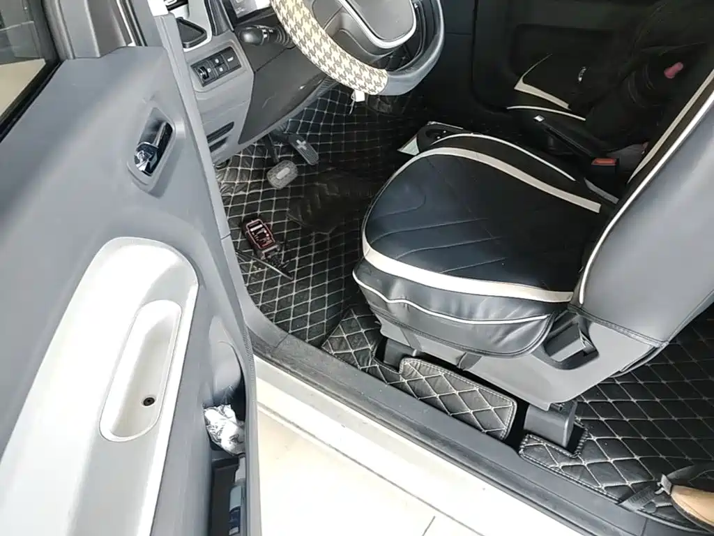 Wuling MINIEV — миниатюра 16