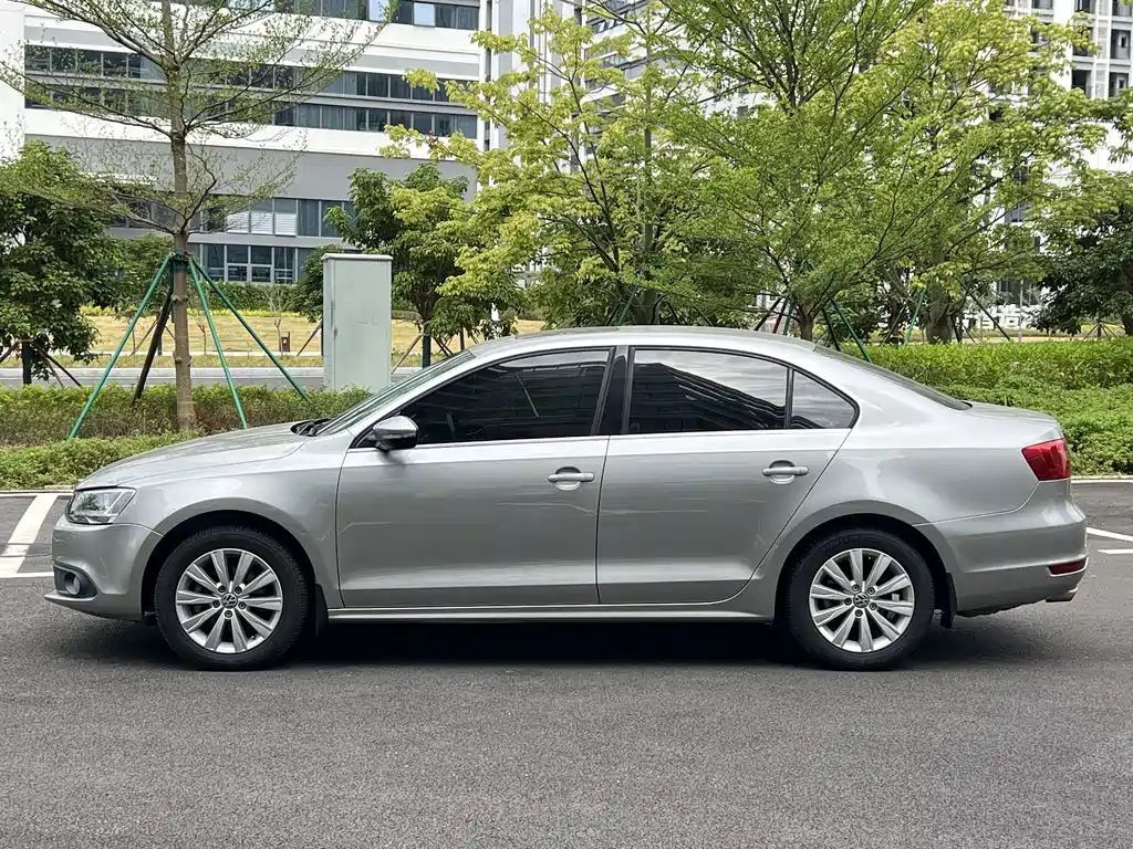 Volkswagen Sagitar — миниатюра 4