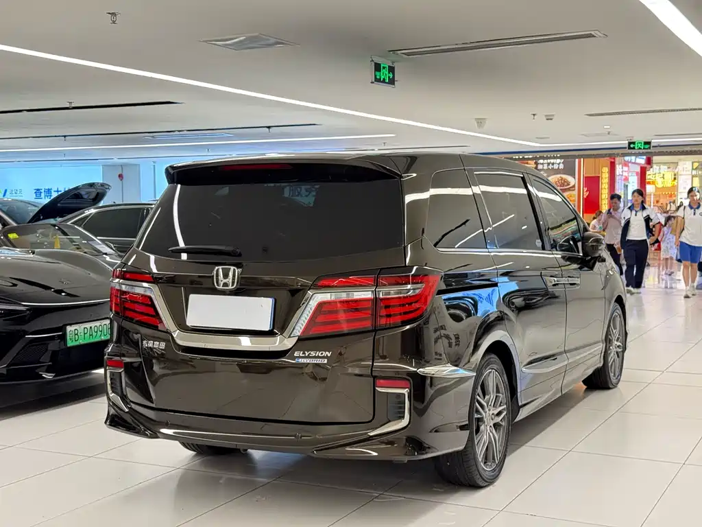 Honda Elysion — миниатюра 5
