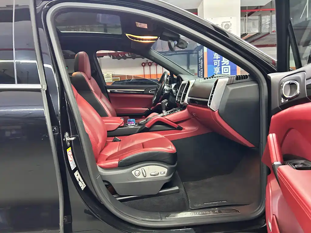 Porsche Cayenne Hybrid — миниатюра 6