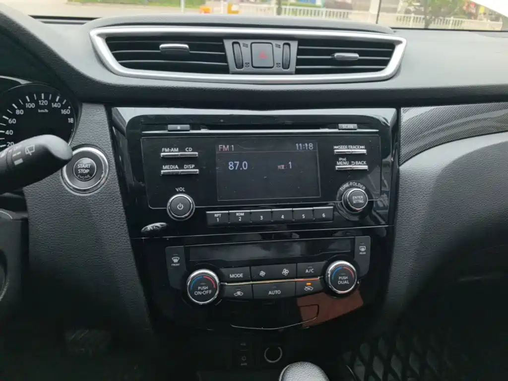 Nissan X-Trail — миниатюра 9