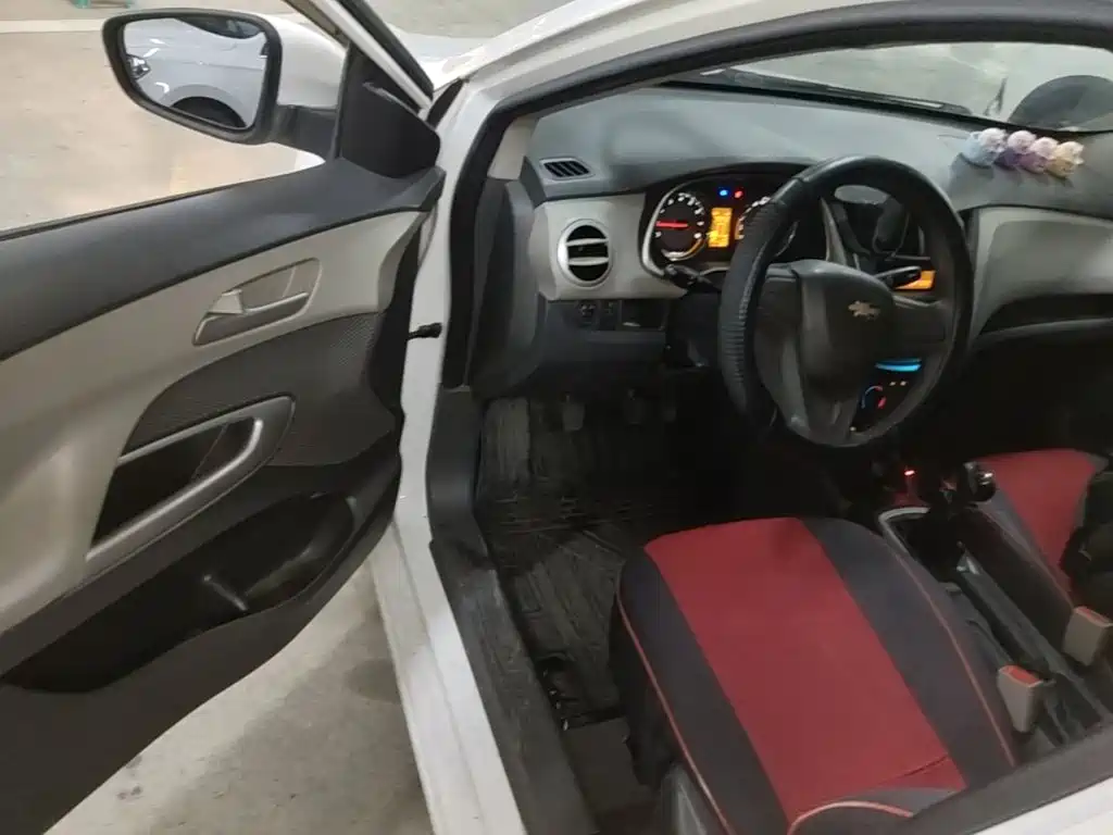Chevrolet Sail — миниатюра 16