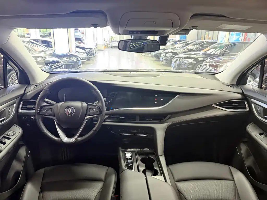 Buick Enclave — миниатюра 6