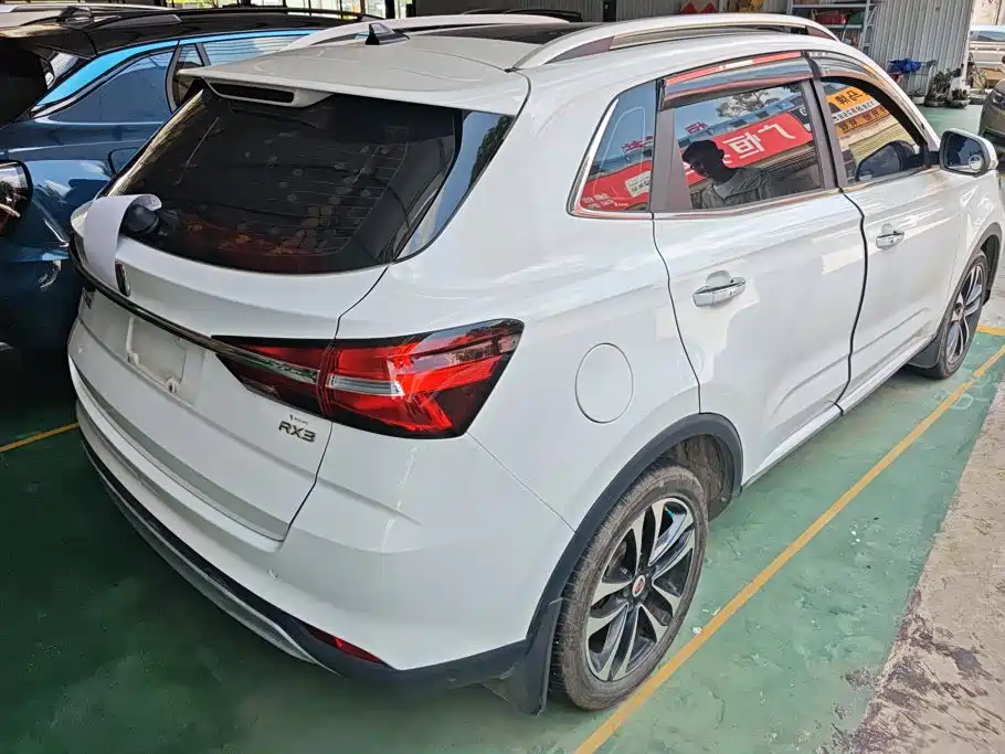 Roewe RX3 — миниатюра 3