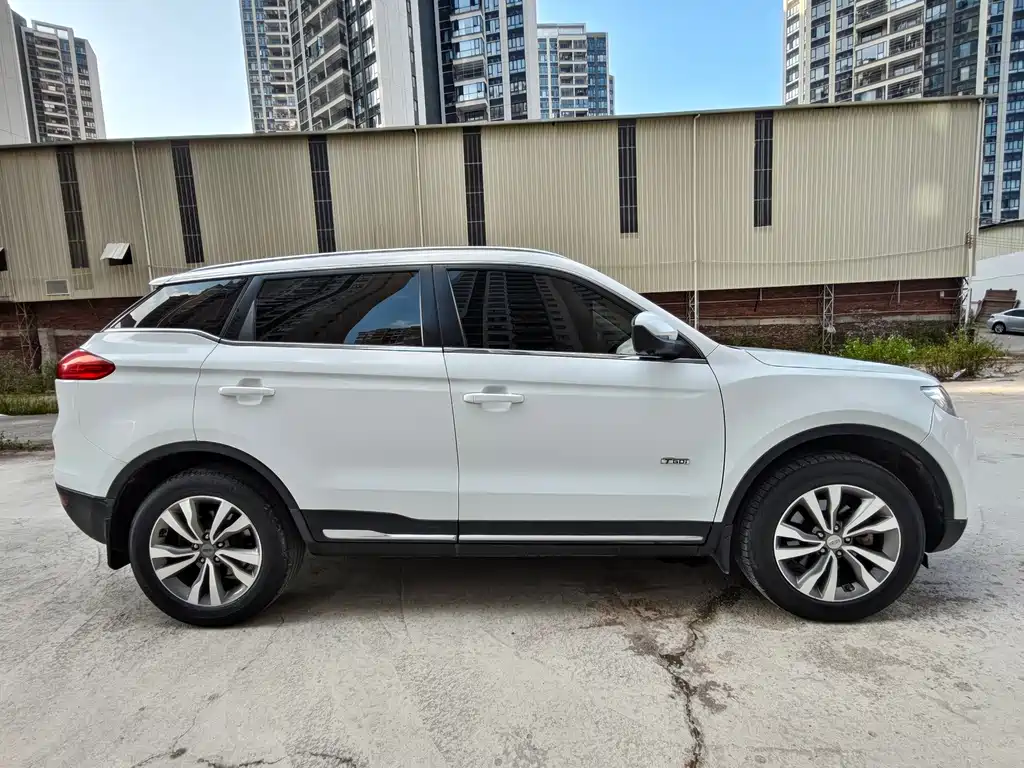 Geely Boyue — миниатюра 14