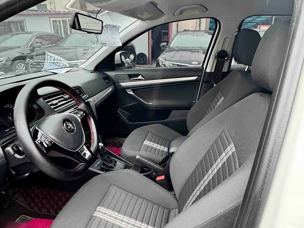 Volkswagen Lavida — миниатюра 19