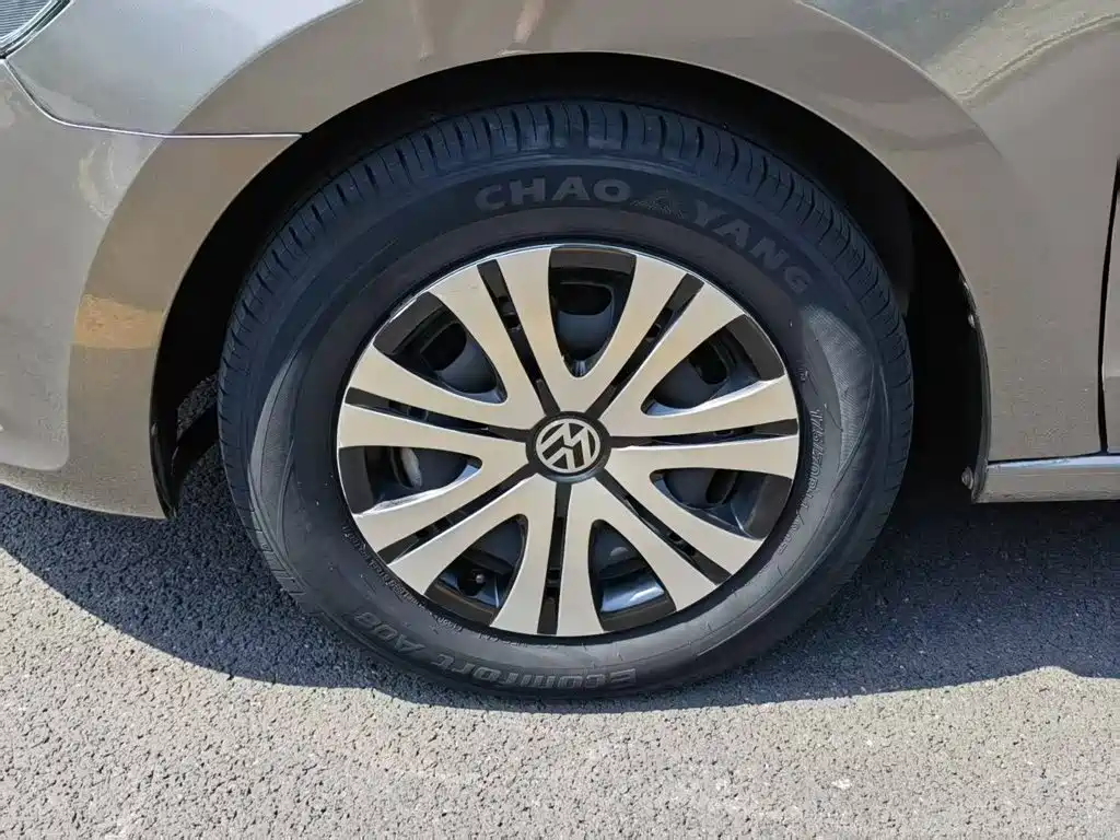 Volkswagen Jetta — миниатюра 23