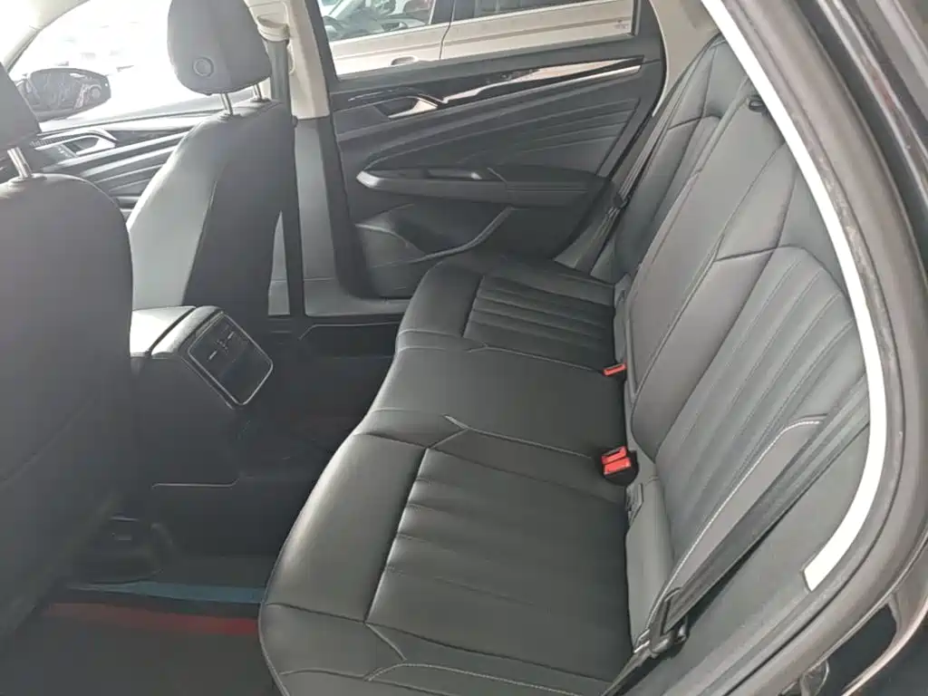 Volkswagen Passat — миниатюра 17