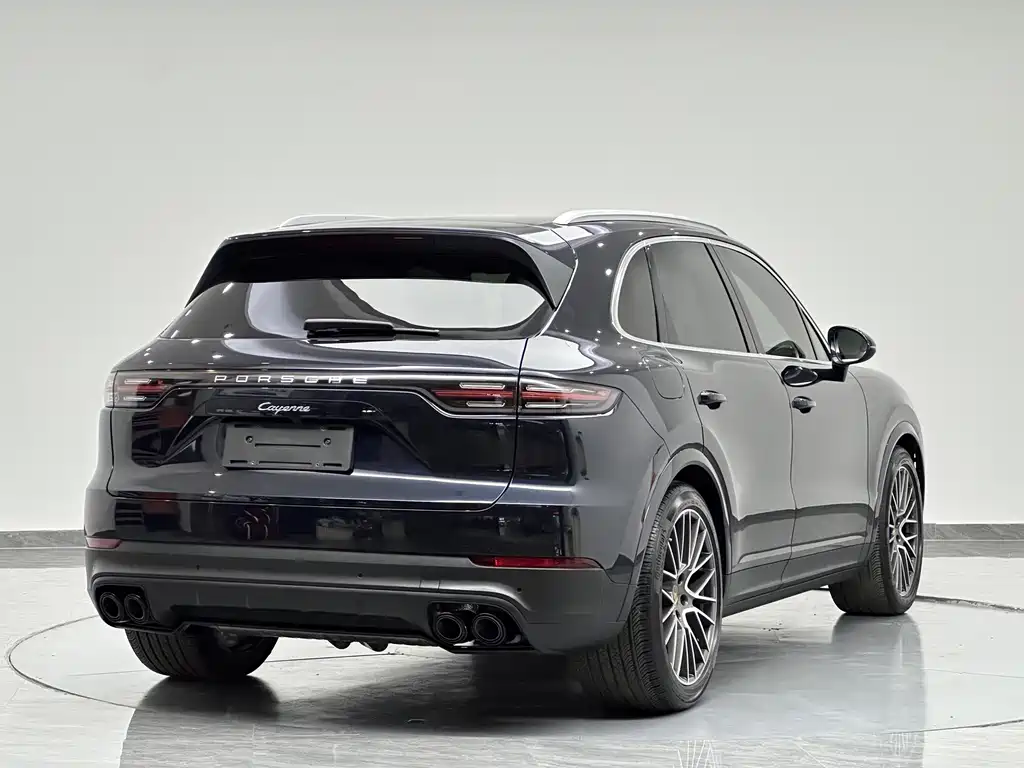 Porsche Cayenne — миниатюра 6