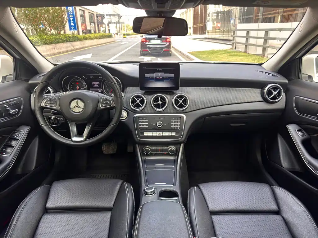 Mercedes-Benz GLA — миниатюра 9