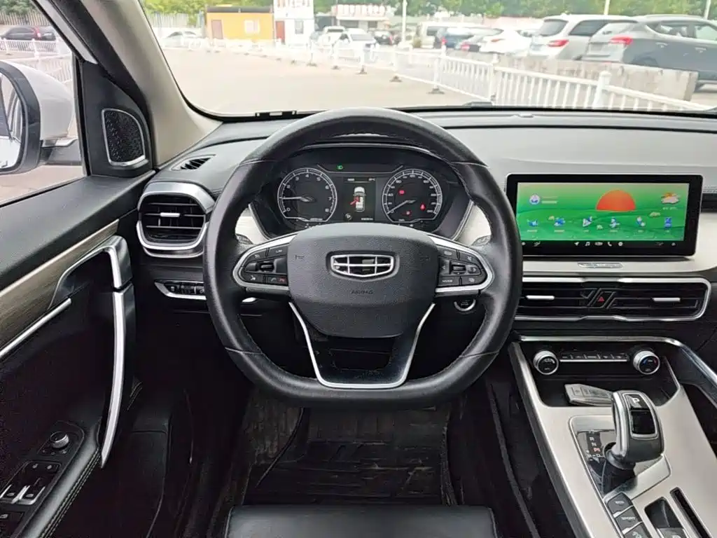 Geely Binyue — миниатюра 11