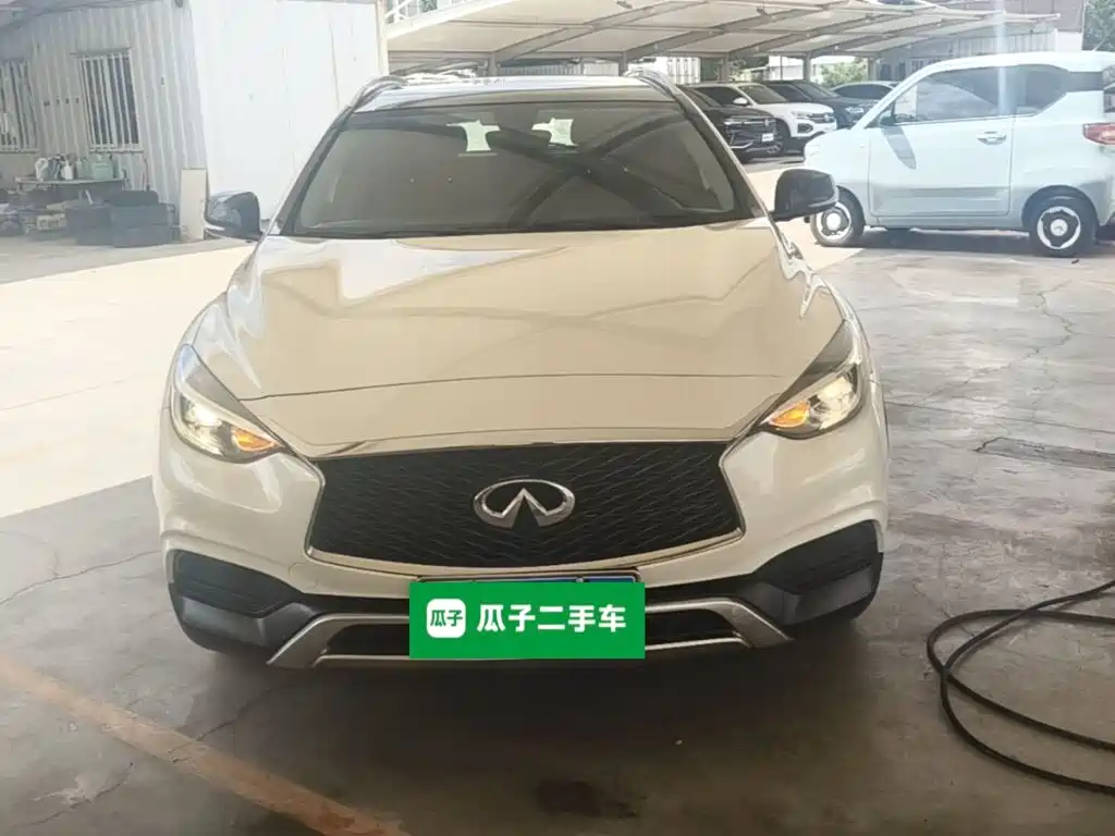 Infiniti QX30 — миниатюра 3