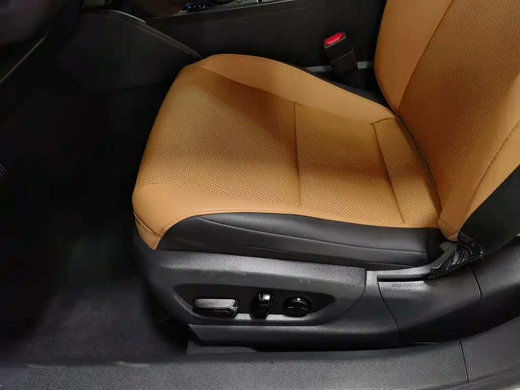 Lexus ES — миниатюра 20