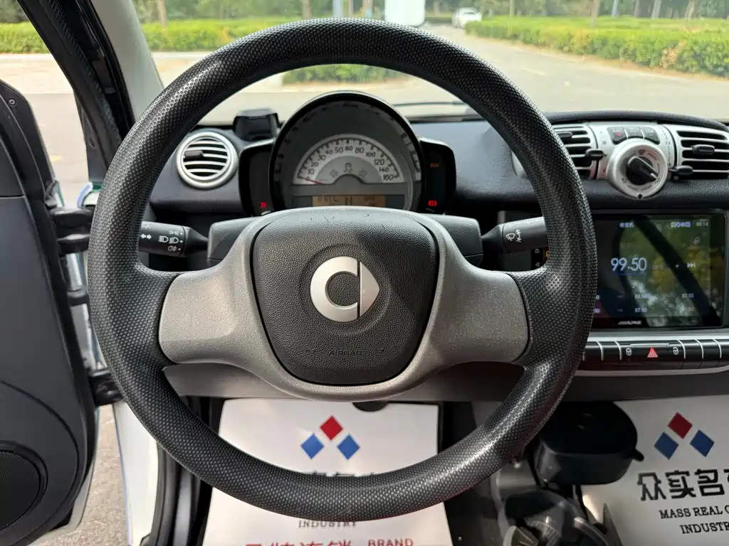 smart Smart Fortwo — миниатюра 9