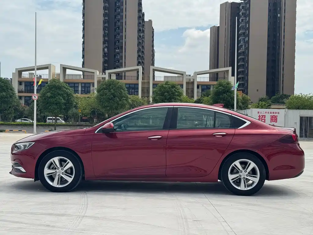Buick Regal — миниатюра 8