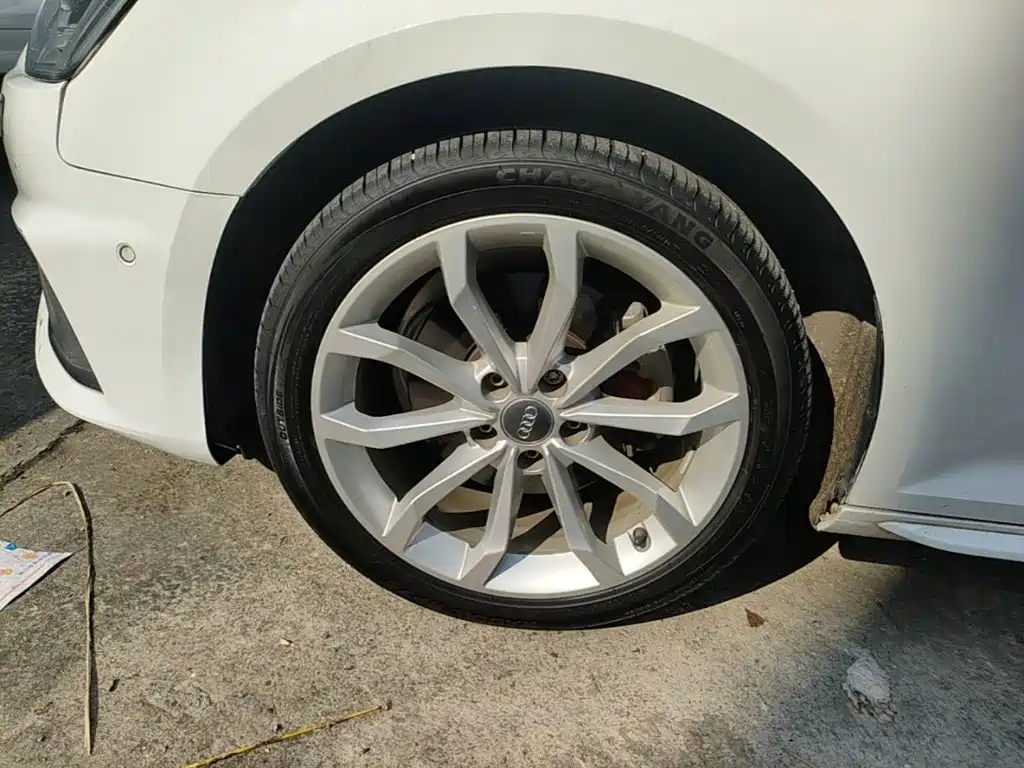 Audi A4L — миниатюра 23