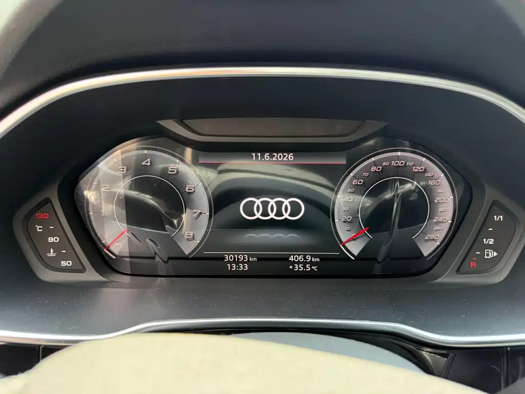 Audi Q3 2023 35 TFSI Fashion (1.4T)