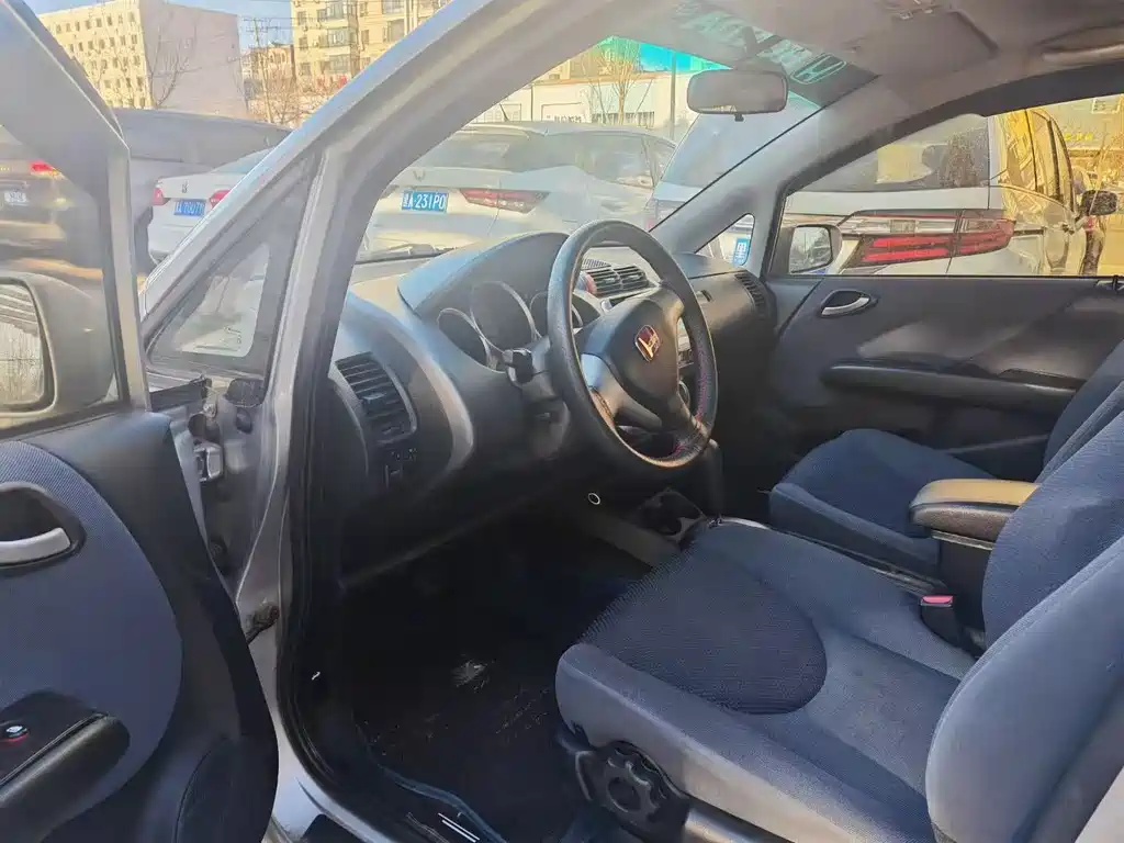 Honda Fit 2007 1.5L CVT Comfort