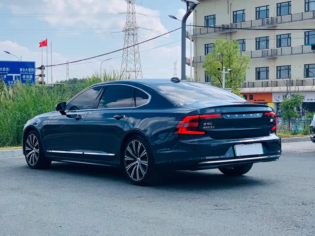 Volvo S90 PHEV — миниатюра 4