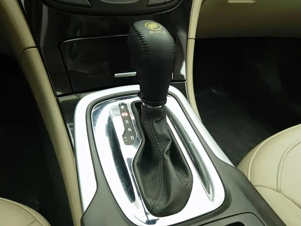 Buick Regal — миниатюра 13